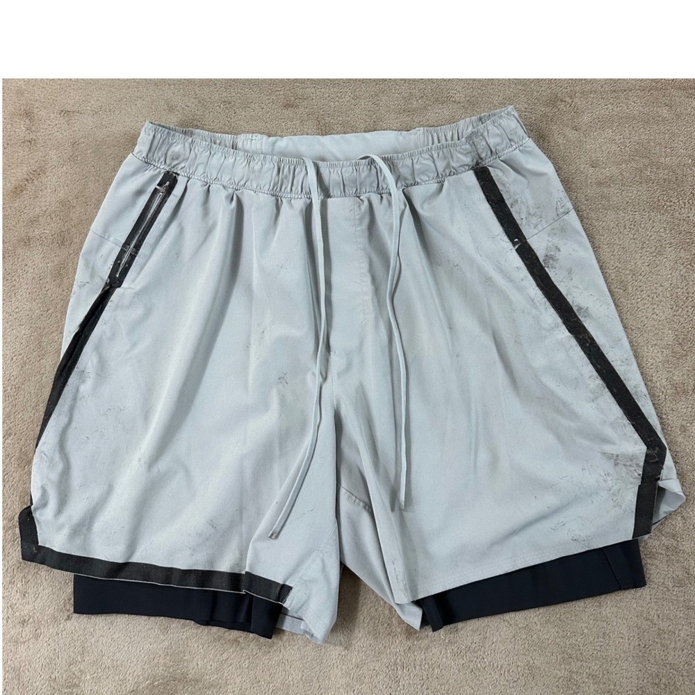 Lululemon Surge Lined Shorts Mens Size Large Light Gray Athletic Running Stretch